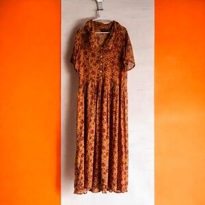 Elegant Floral Maxi Dress in Brown